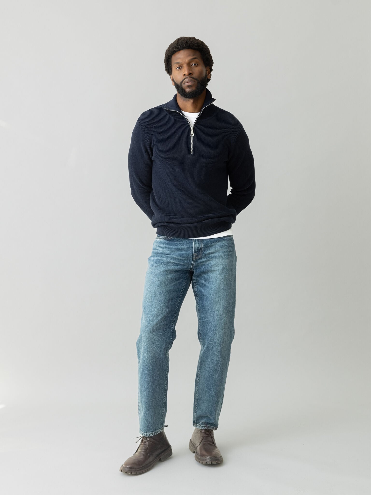 Modelshot / Blue Denim / Detail